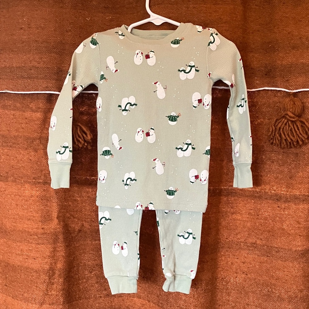 💥Bundle 3 Jammie’s for $15!💥 Waffle Knit Green Snowman Print Pajamas